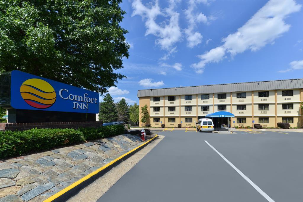 Comfort Inn Herndon-Reston Eksteriør billede