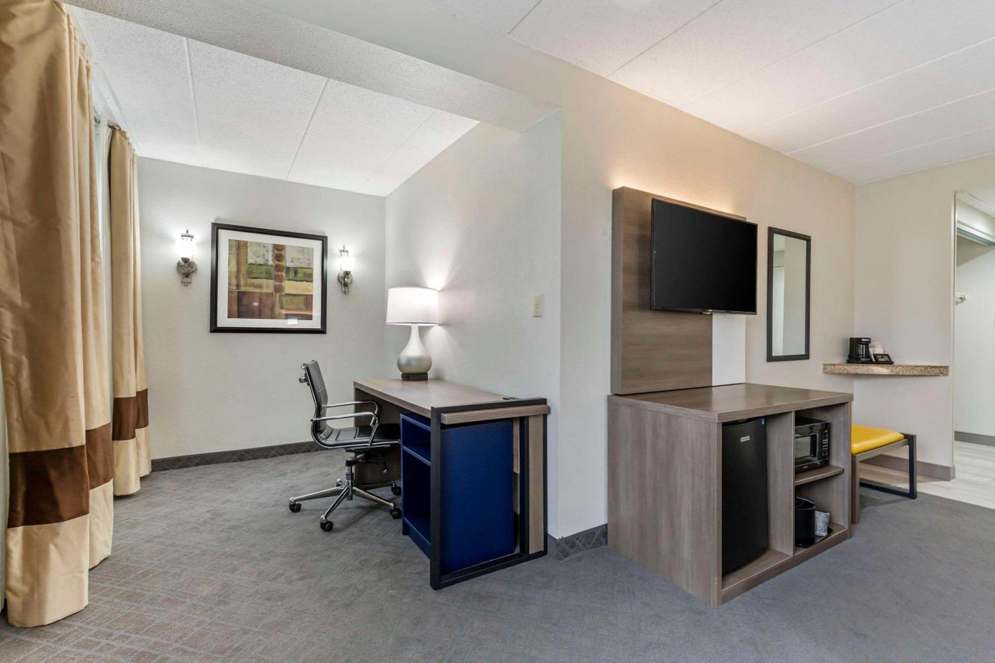 Comfort Inn Herndon-Reston Eksteriør billede