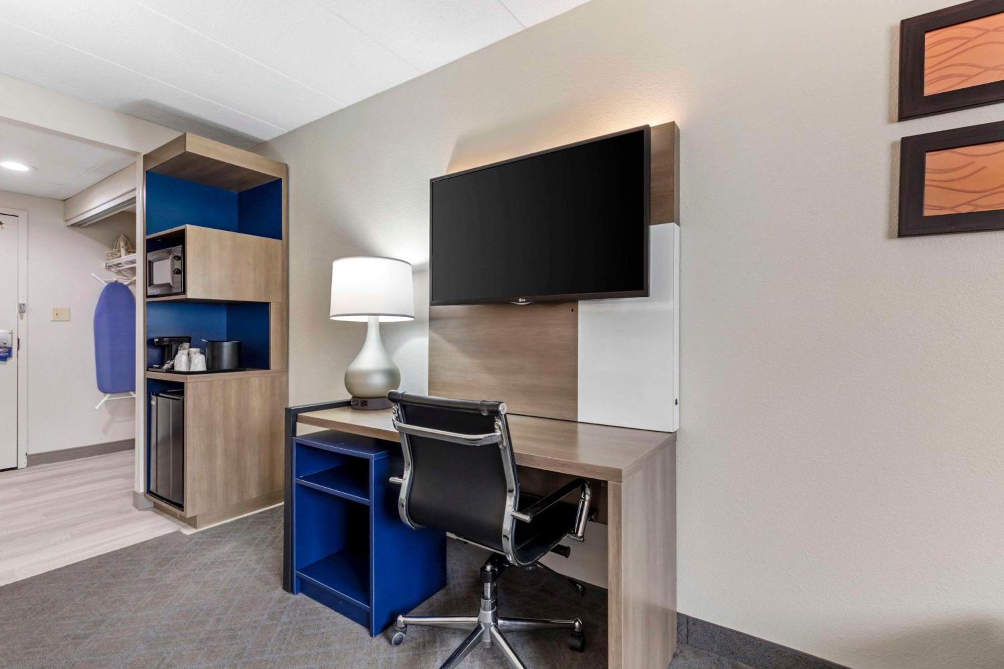 Comfort Inn Herndon-Reston Eksteriør billede